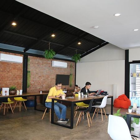 The Capsule By Unionspace (Adults Only) Bangkok Ngoại thất bức ảnh