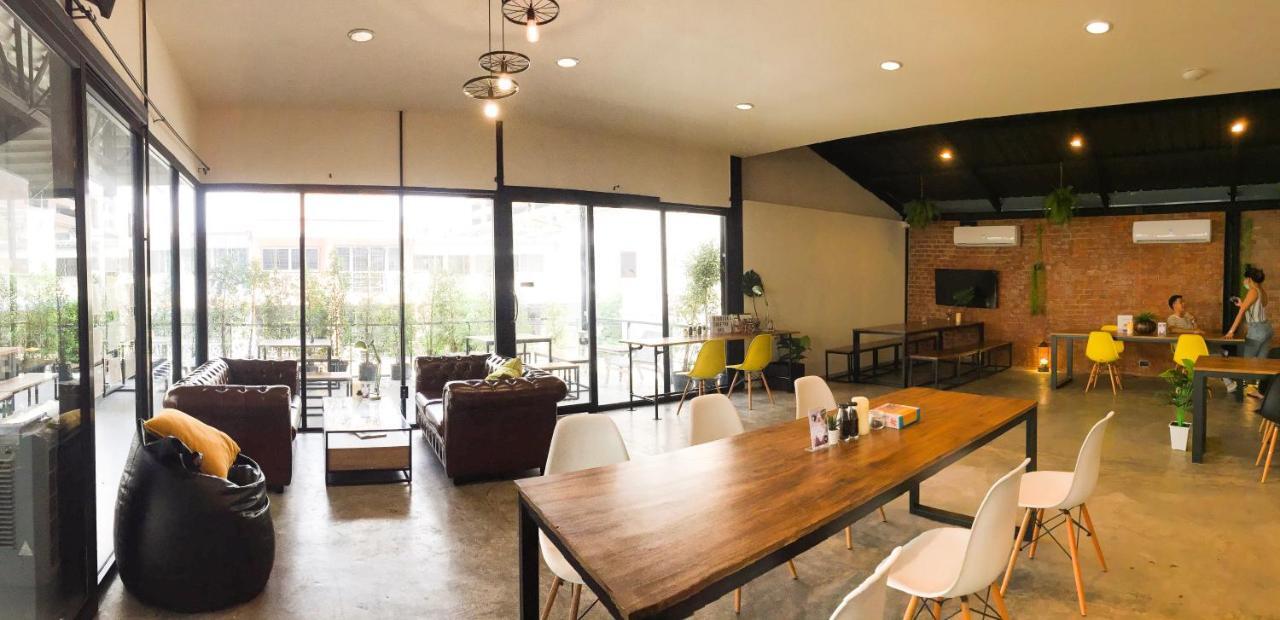 The Capsule By Unionspace (Adults Only) Bangkok Ngoại thất bức ảnh